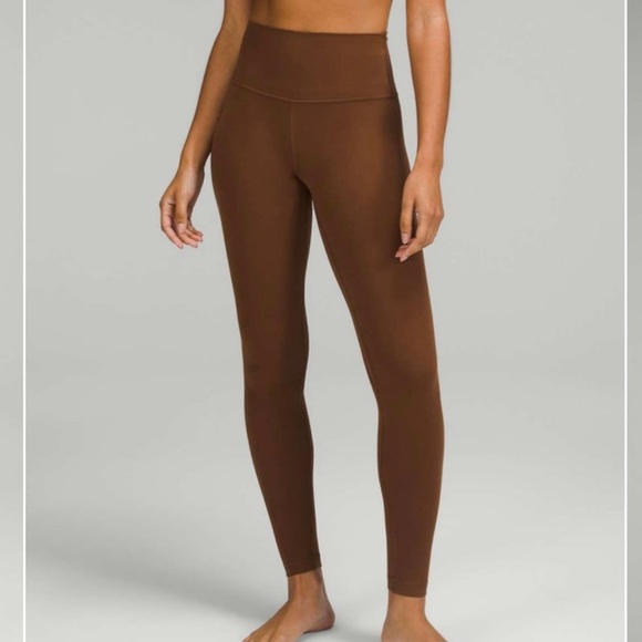 Lululemon Align High-Rise Pant 28"
Roasted Brown - Picture 2 of 9